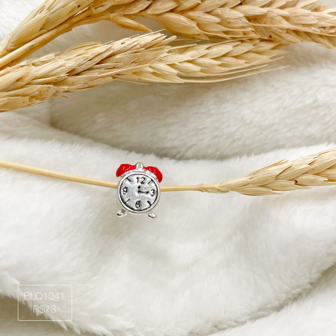 Berloque Relógio Analógico Premium Passador Esmaltado Prateado